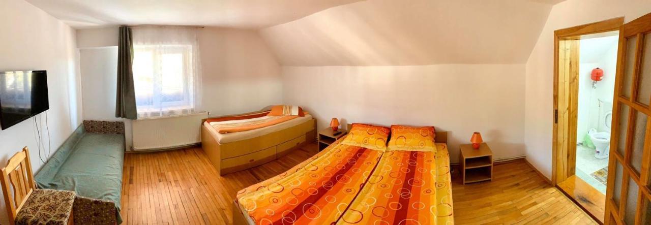 Casa Debora Hotel ฮาเซก ภายนอก รูปภาพ