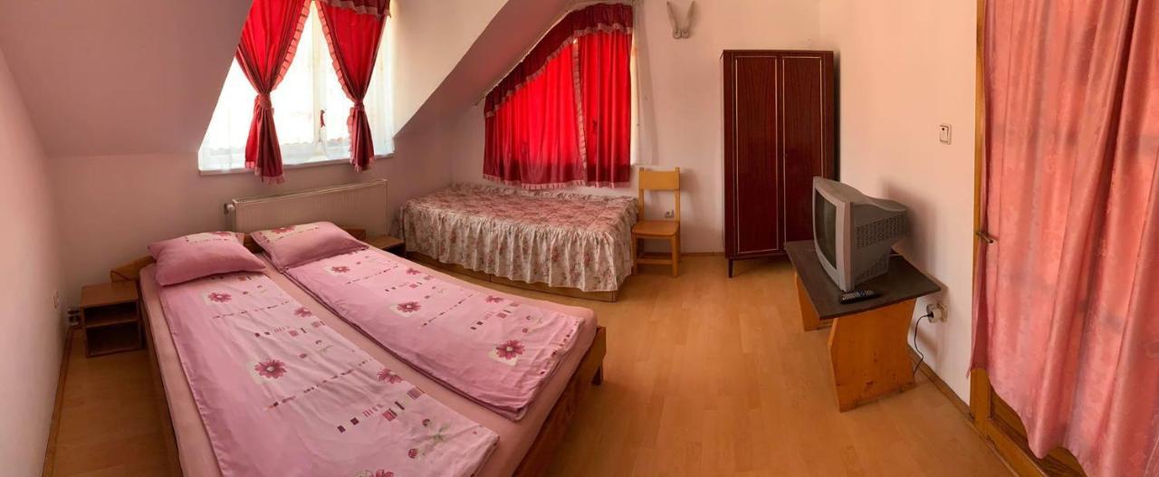 Casa Debora Hotel ฮาเซก ภายนอก รูปภาพ